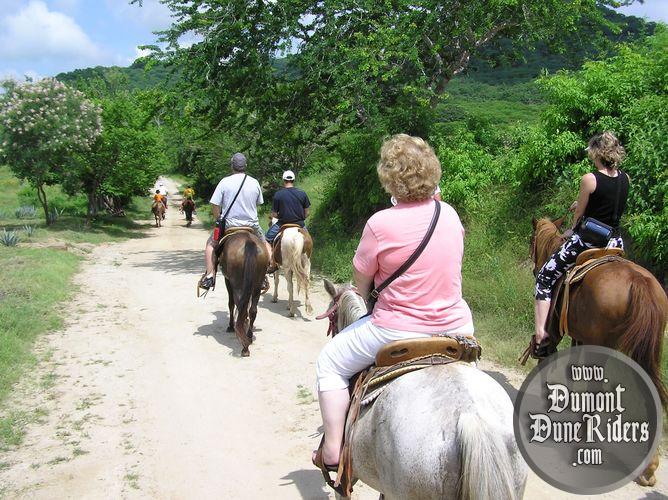 Mazatlan_LosMaros_Horseback.jpg